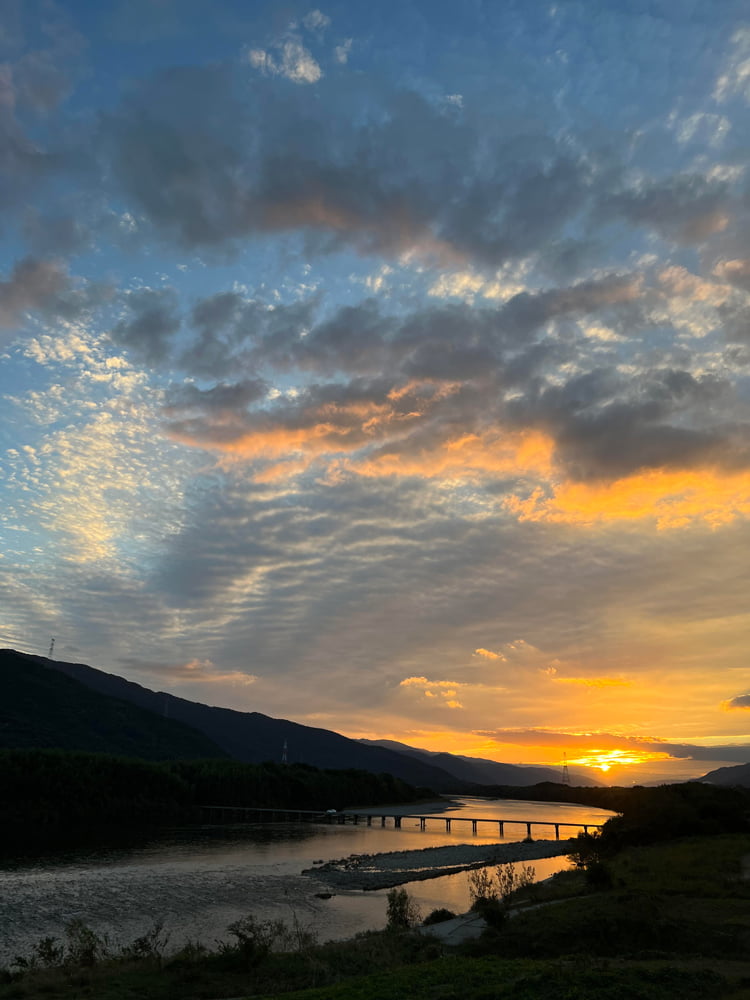 脇町潜水橋